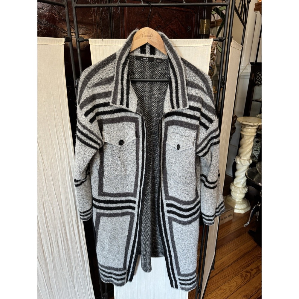 Love Ever After Women's L Gray Black Plaid Oversized Long Cardigan
